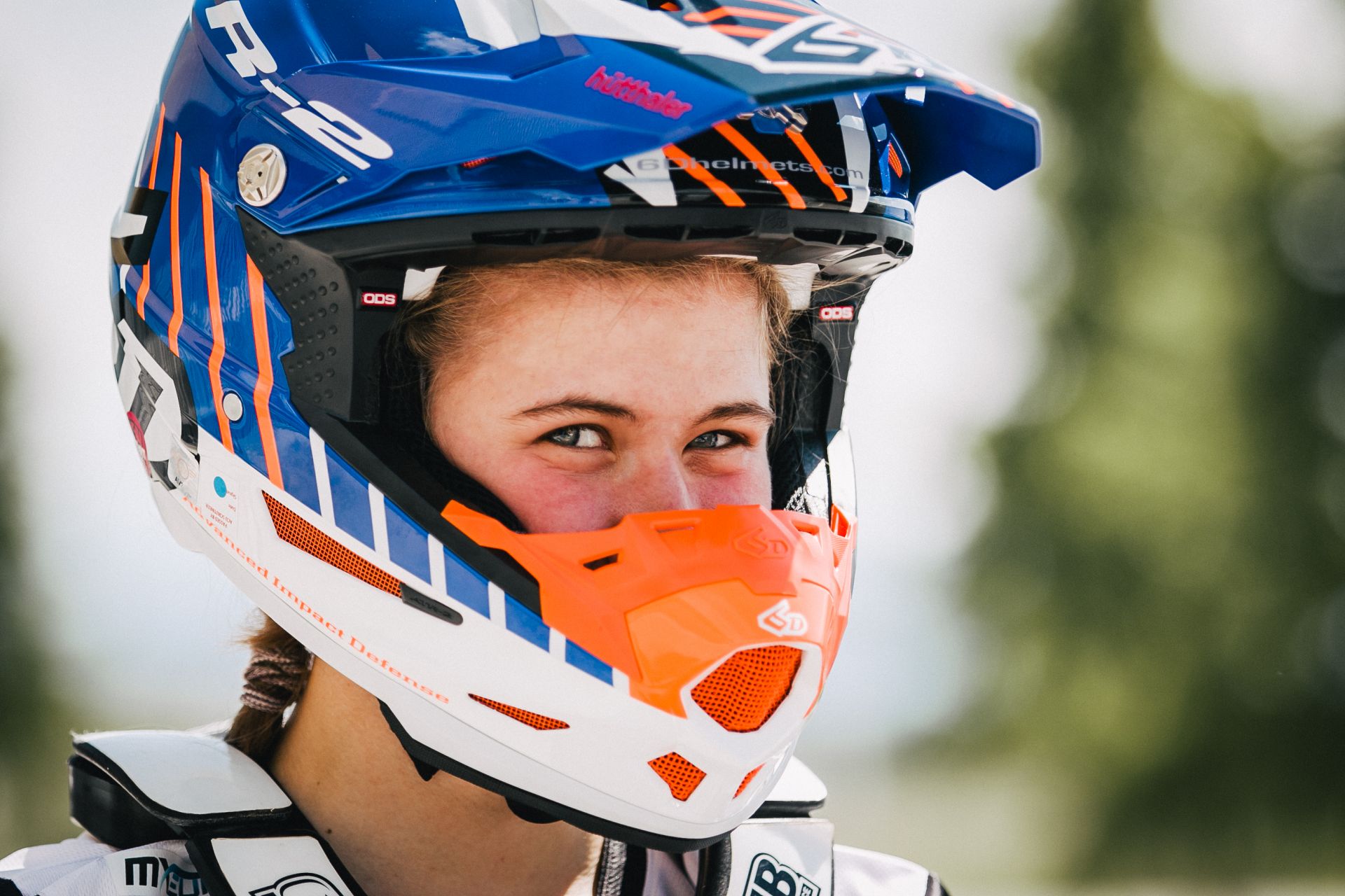 Helmfoto 2021 Elena Kapsamer