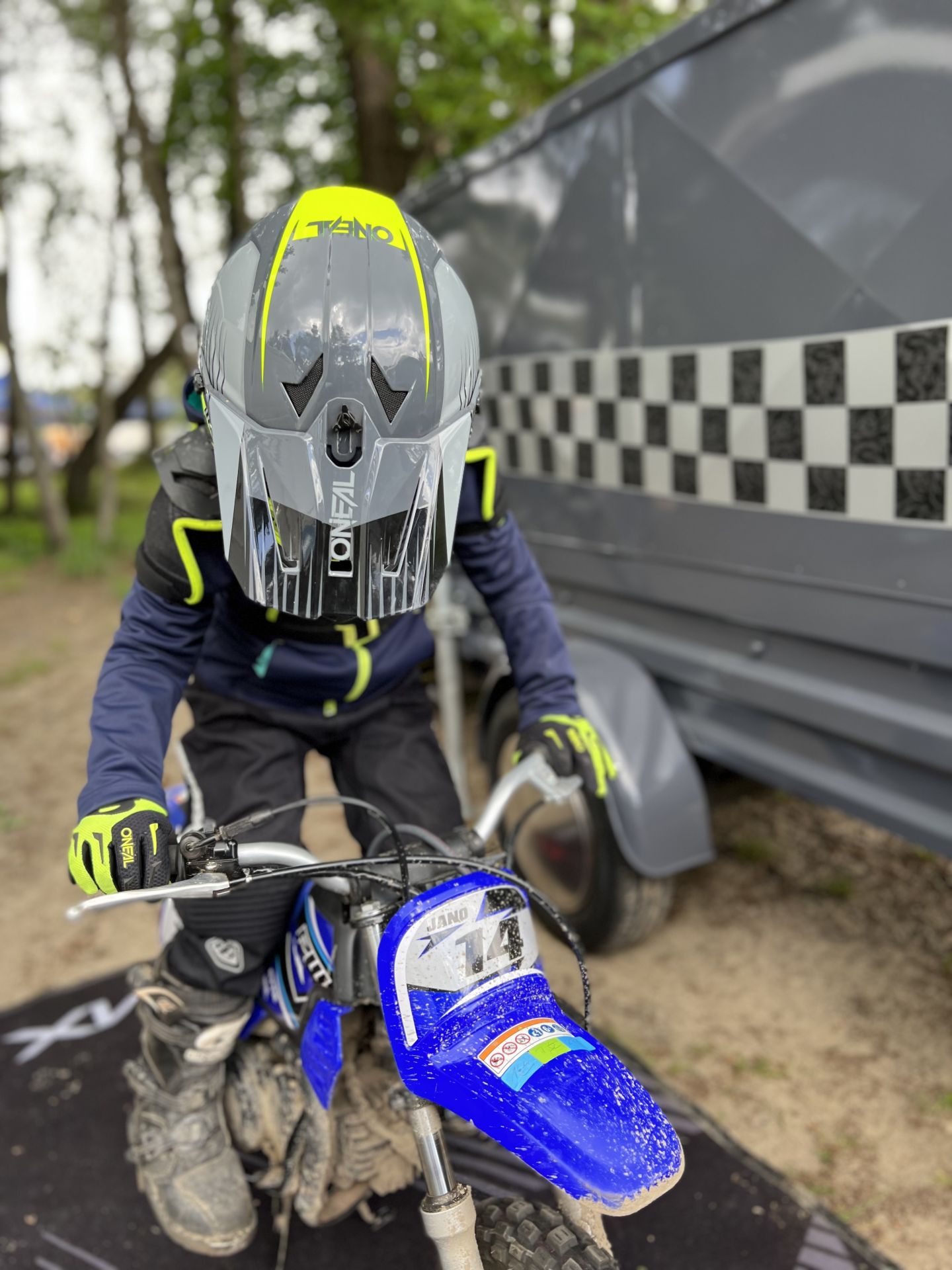 Helmfoto 2022 Jano Boensch